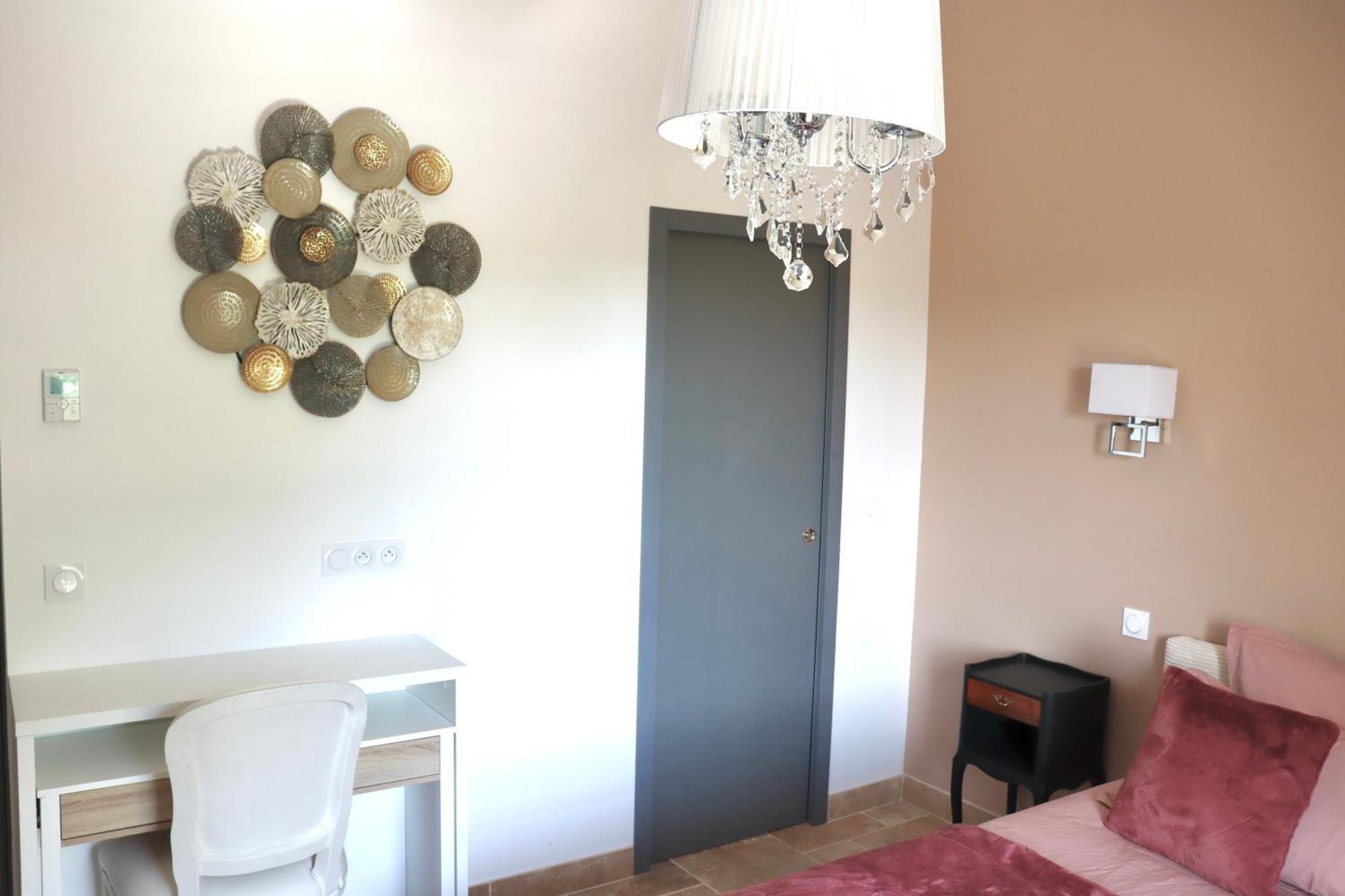 Chambres D'Hotes Avec Jacuzzi Et Piscine Au Mas De Cadoule Saint-Just  Pokoj fotografie